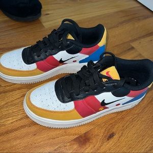 Big kids Nike sneakers